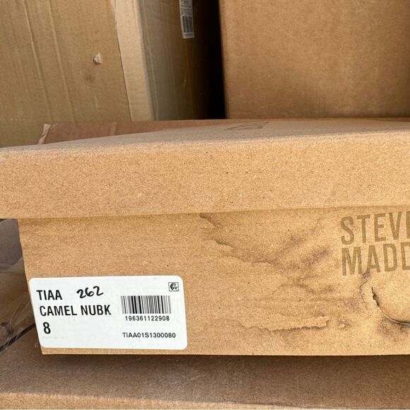 Steve Madden Women's TIAA Heeled Sandal, Camel Nubuck - Picture 2 of 4